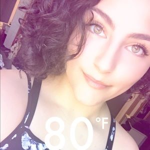 Meet your Posher, Ana