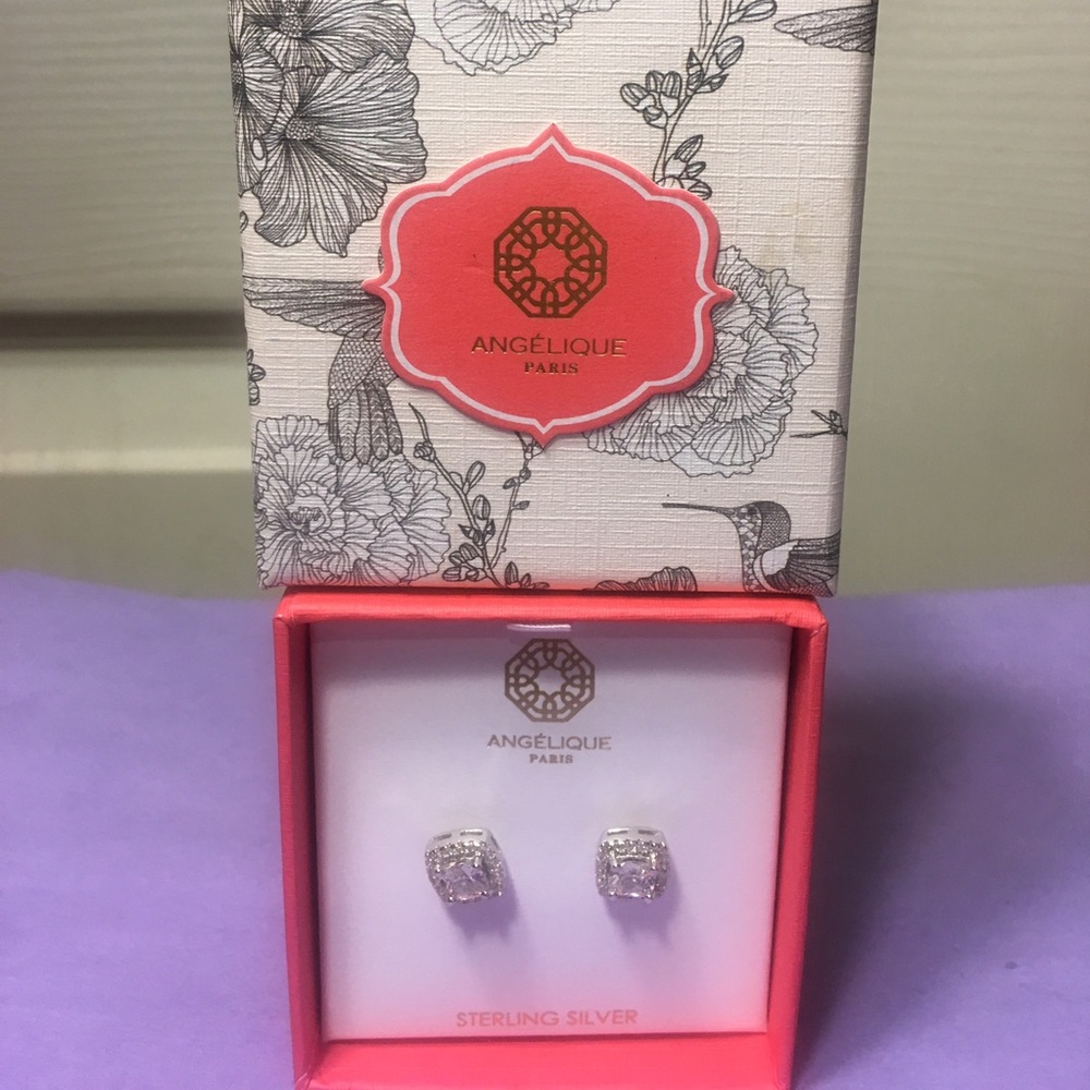 White gld halo Swarovski earring n sterling silver