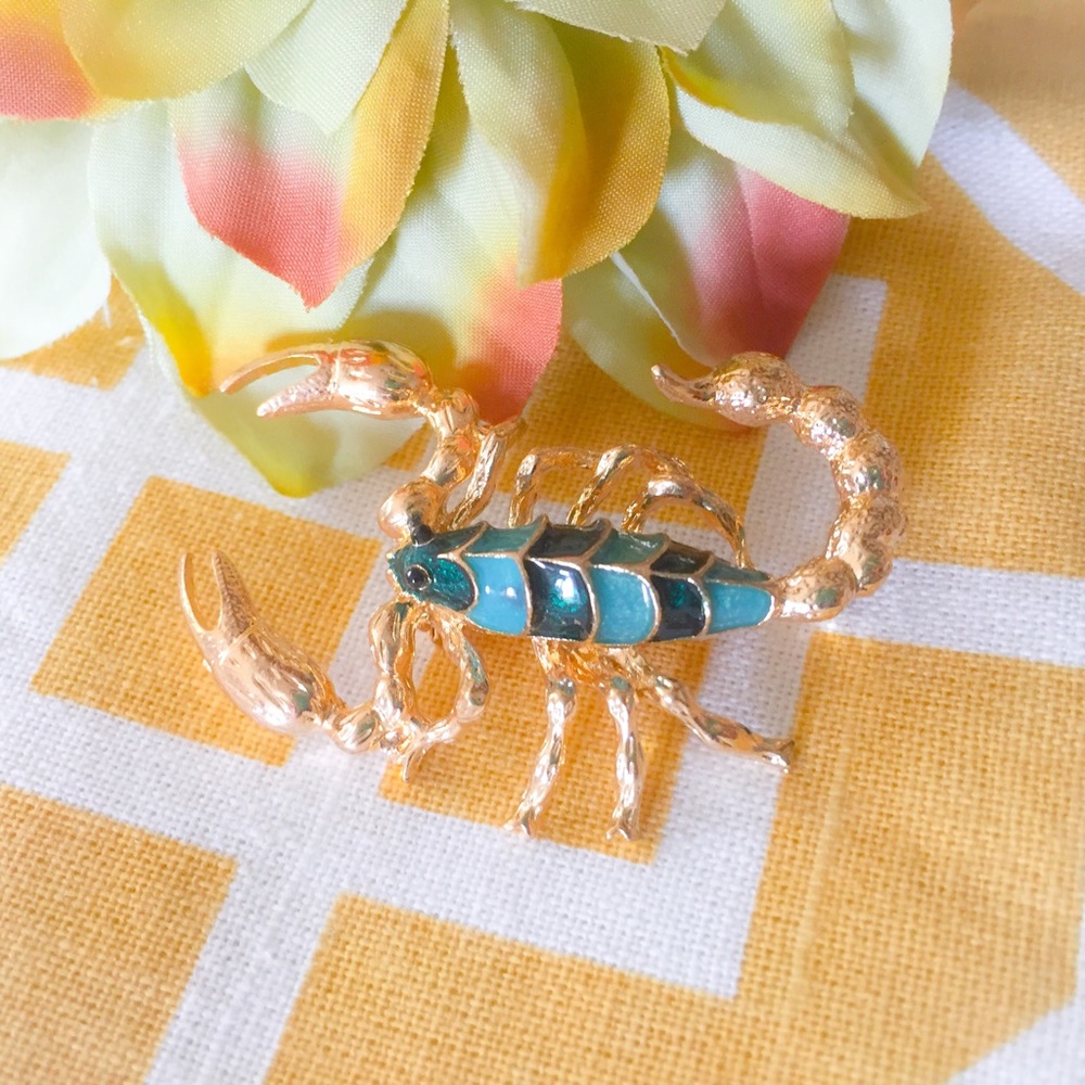 ✨Last One!!✨ 🦂Funky Scorpion Lapel Pin🦂