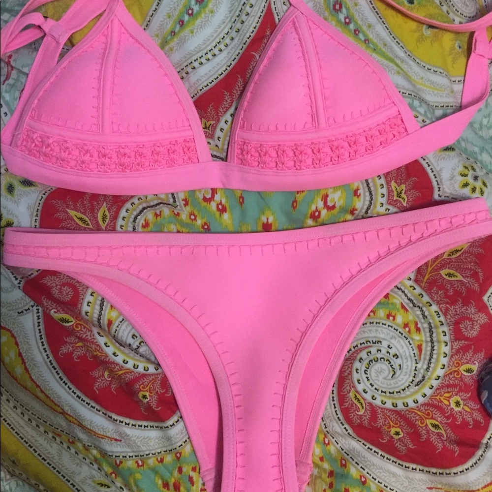 Pink triangl bikini