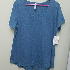 Lularoe blue/blk microstriped classic tee