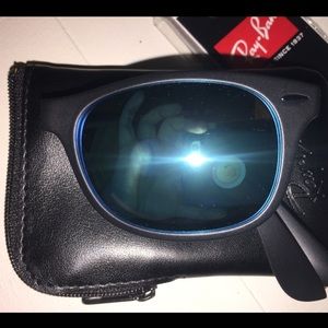 Folding Ray-Ban wayfarers