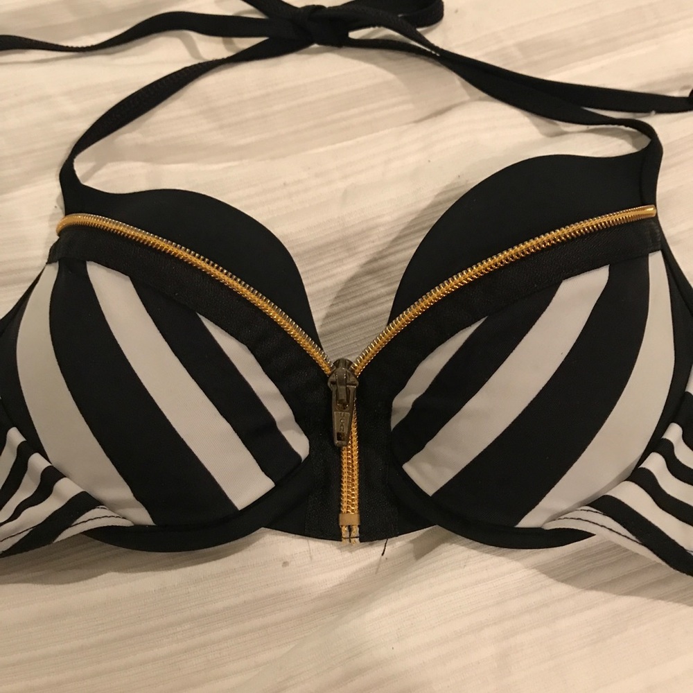 Guess Bathing Suit Top