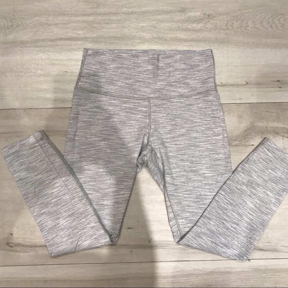 lululemon athletica Pants - Like new lululemon luxtreme high times pant