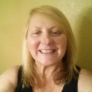 Meet your Posher, Sandra dee