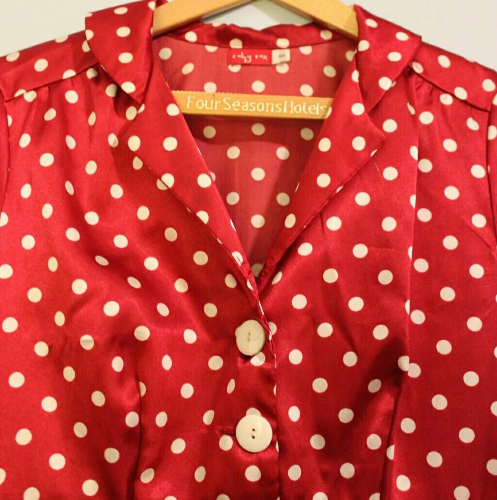 Vintage red and white polka dot 👗