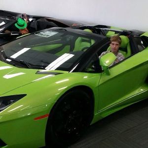 Meet your Posher, Logan