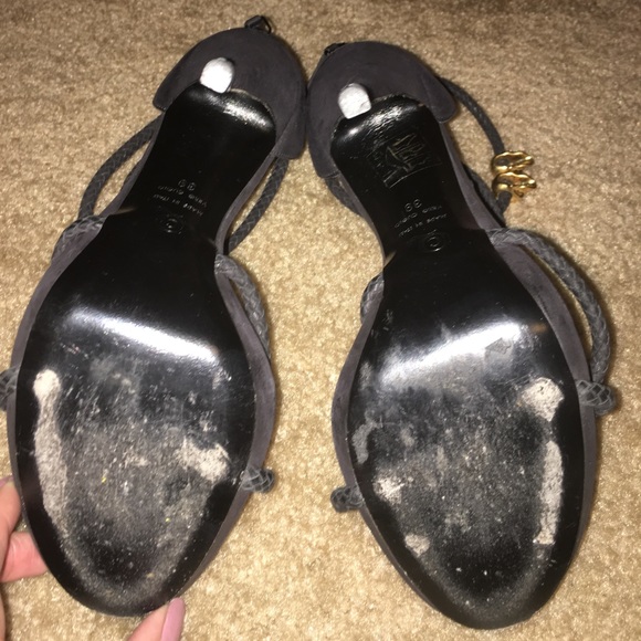 Alexander McQueen T-strap sandals - Picture 5 of 6