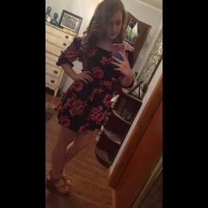 Meet your Posher, Veronica