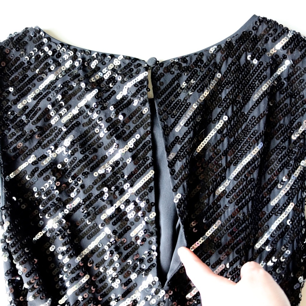 Alice + Olivia Phebe Sequin Dress - Picture 4 of 4