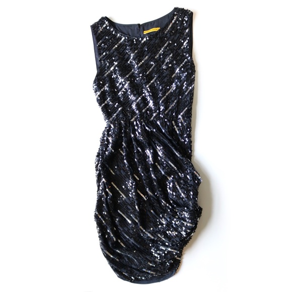 Alice + Olivia Phebe Sequin Dress - Picture 3 of 4