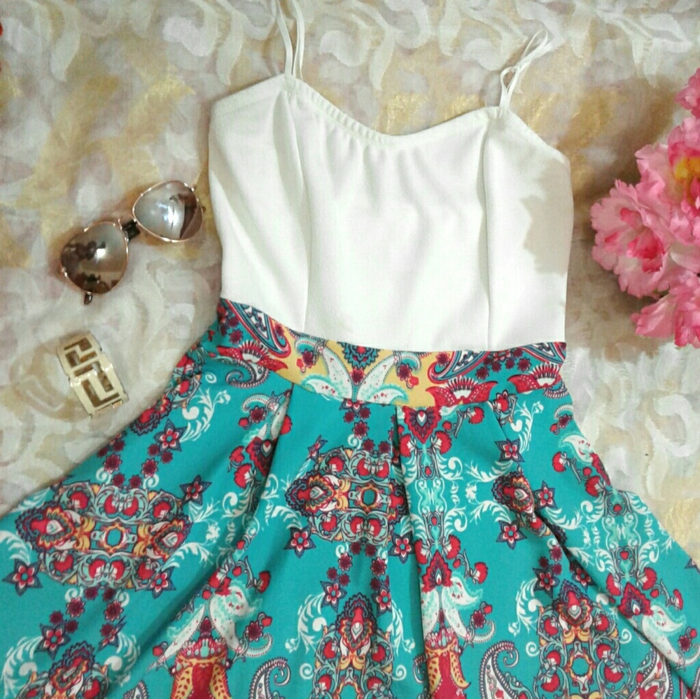 🔥Colorful printed Dress - Picture 2 of 7