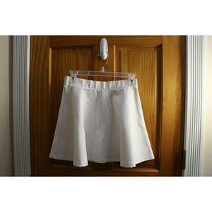 White skater skirt , small
