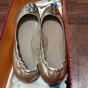 Tory burch Melinda ballet metallic flat size 4.5