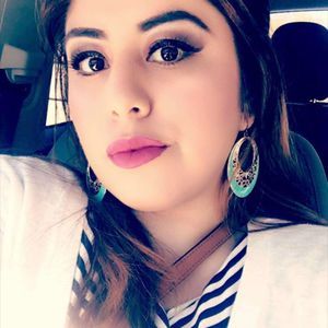 Meet your Posher, Betzaida