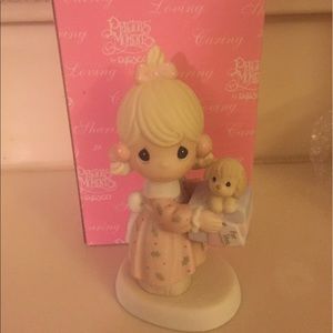 Precious moments statue