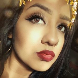 Meet your Posher, Victoria