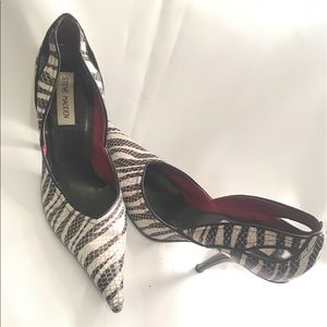 Steve Madden Zebra Pointed Toe Pump