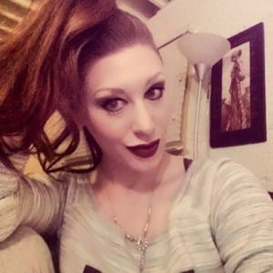 Meet your Posher, Pamela