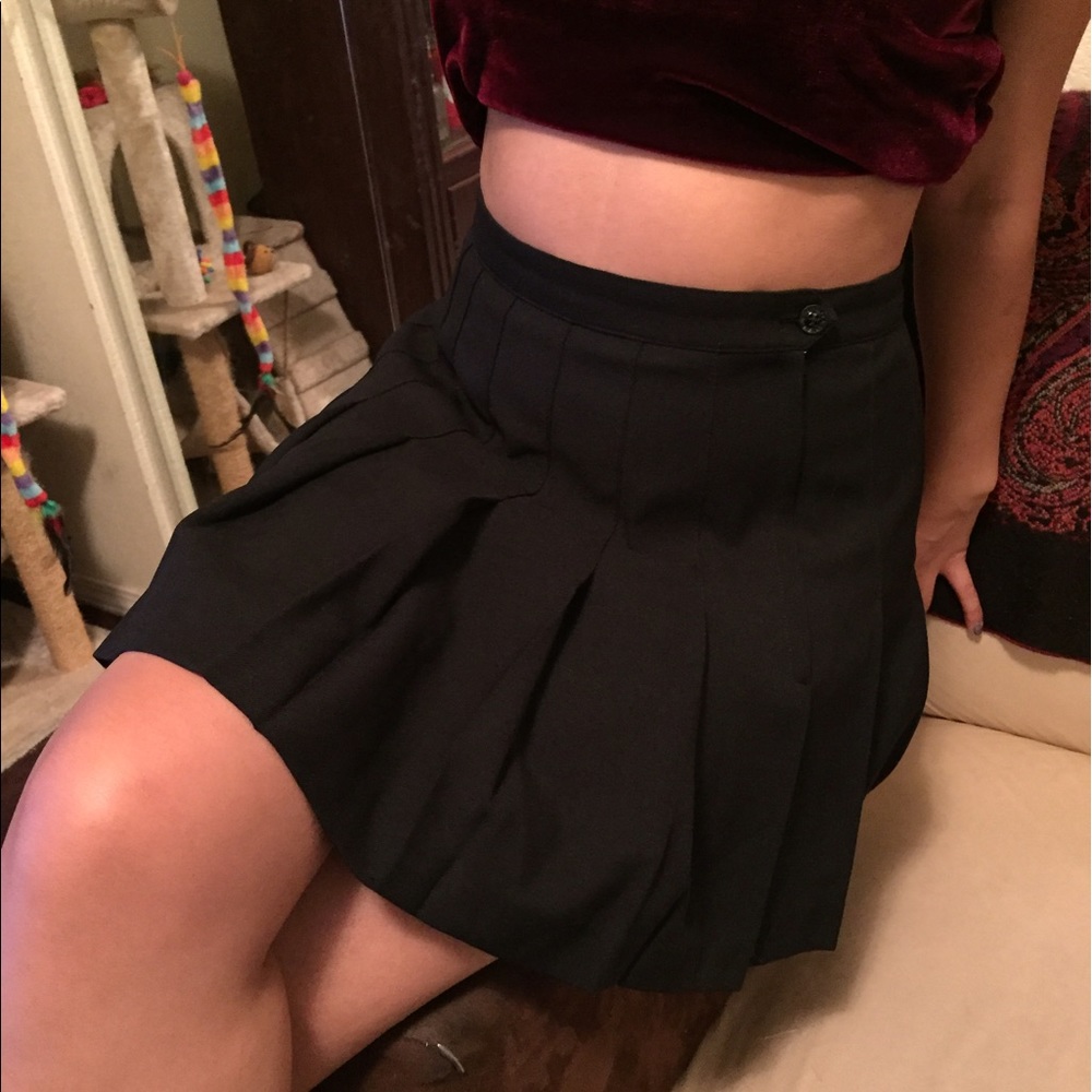 Black tennis skirt