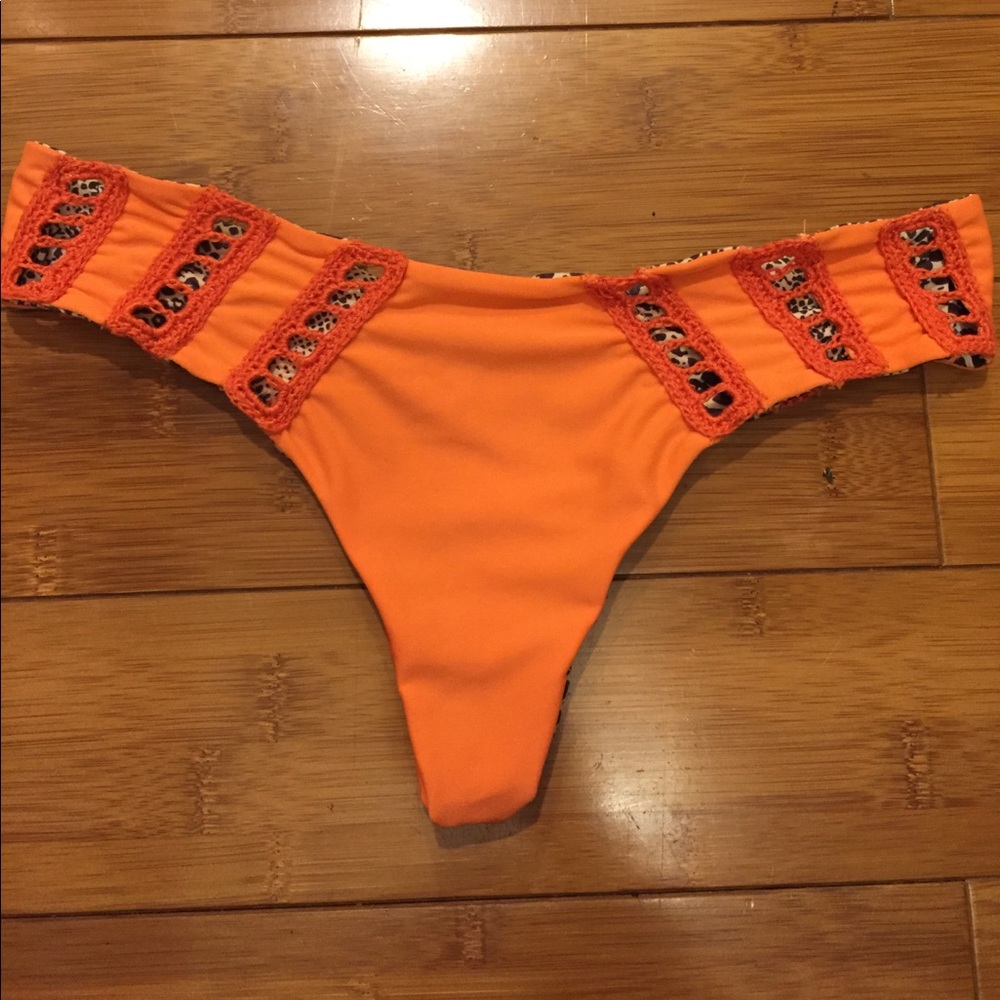 Acacia Chuns bottoms : orange : size M
