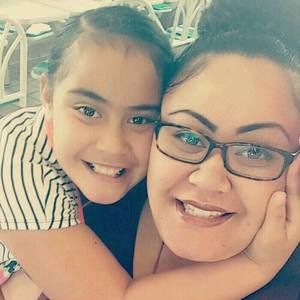 Meet your Posher, Candice