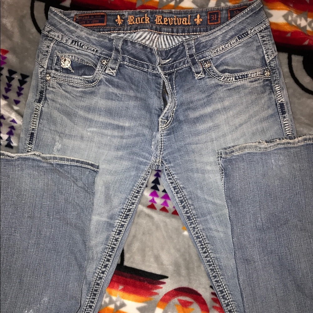 Rock revivals Adele easy boot