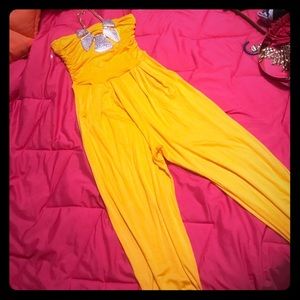 YELLOW JUMPSUIT 🍋 new no tags 😕