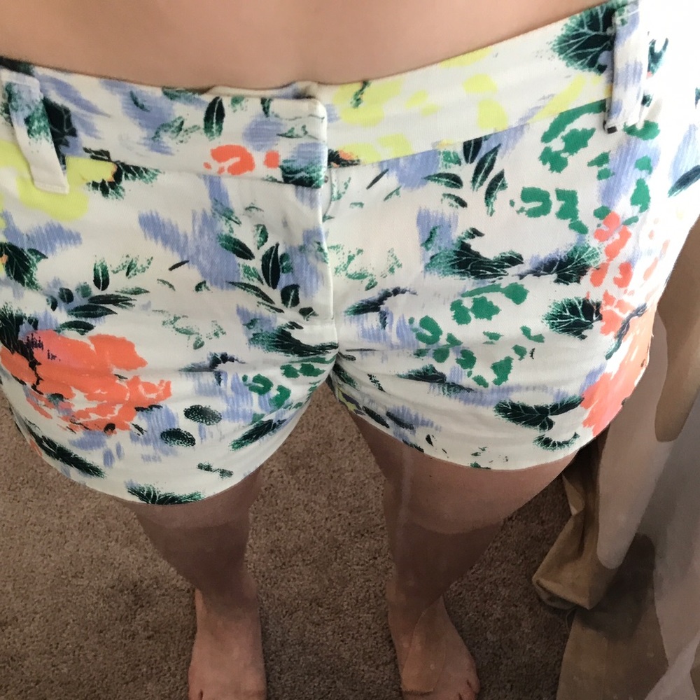 Gap flora print shorts