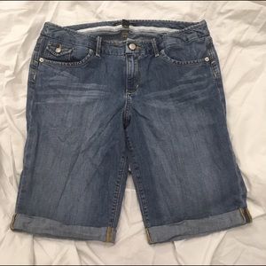 Banana Republic denim shorts size 31