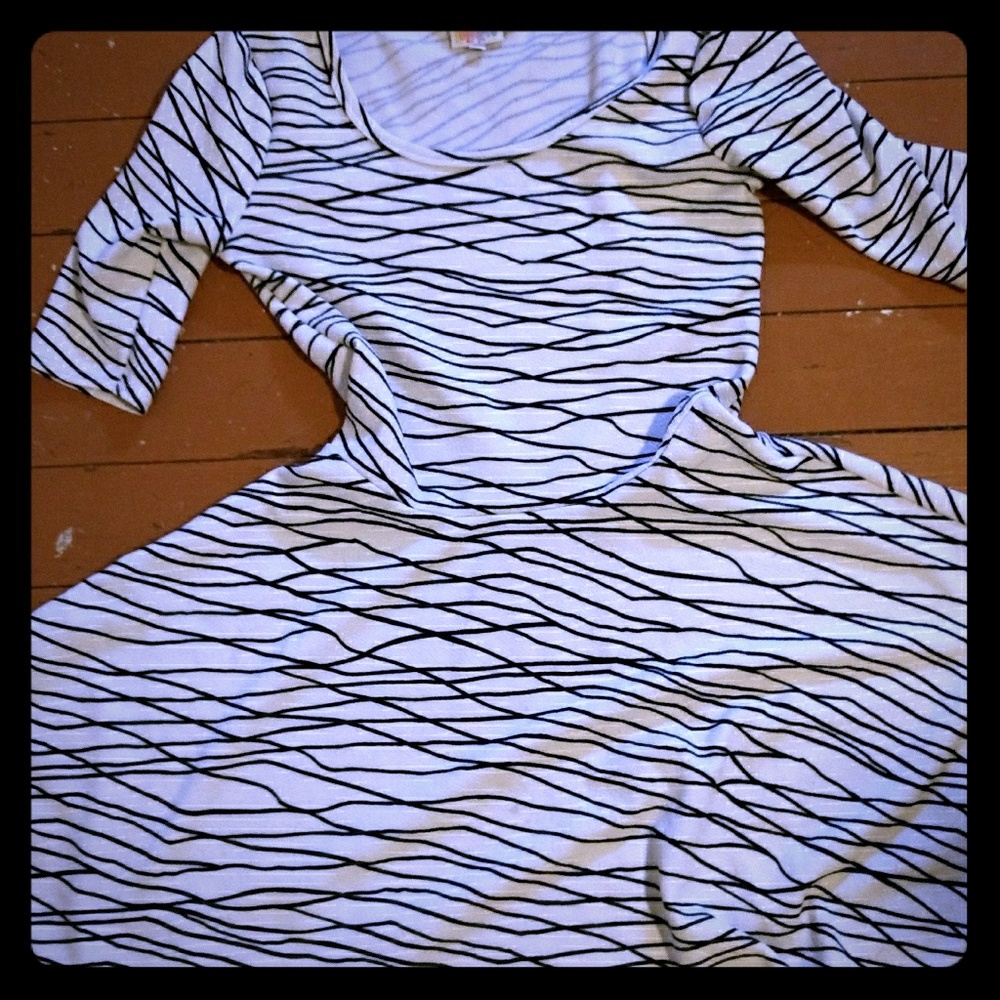 LulaRoe Nicole