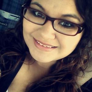 Meet your Posher, Leeann