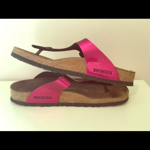 Birkenstock Shoes - Birkenstock Gizeh shoes - Pink - great condition