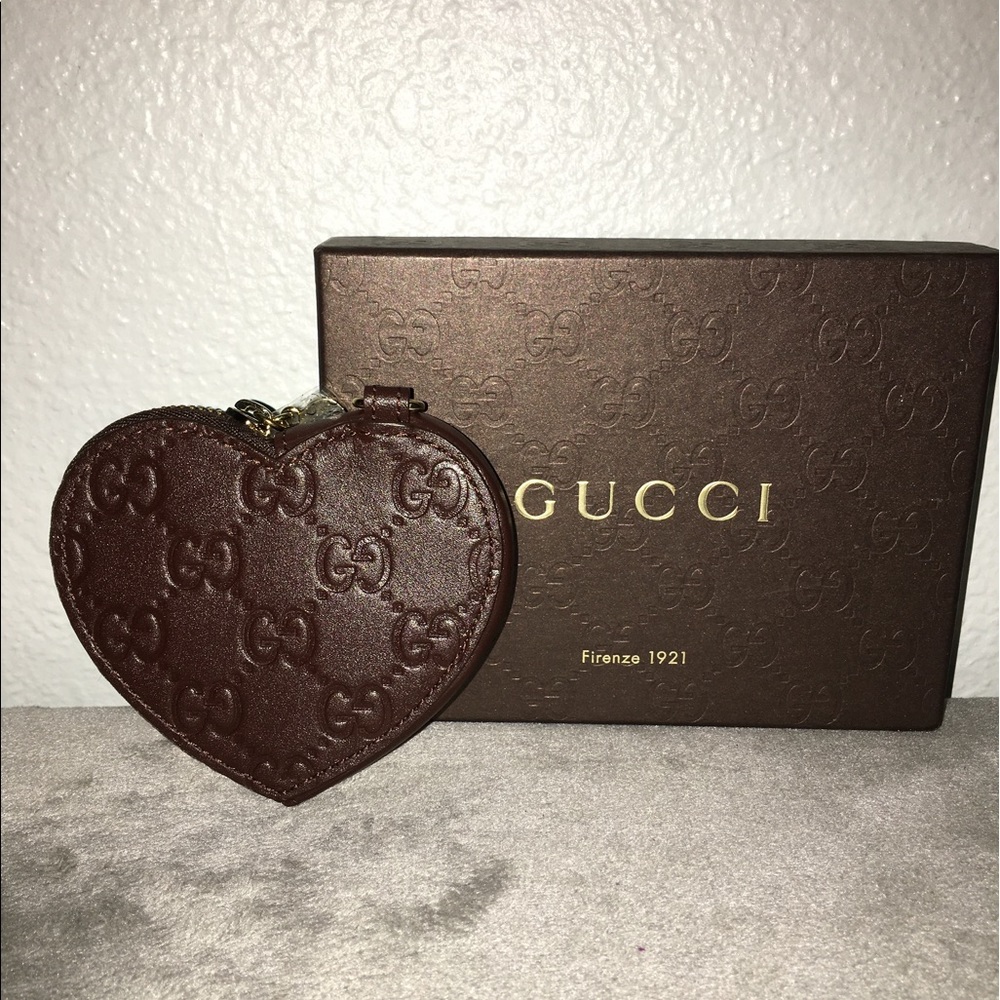 RARE AUTHENTIC GUCCI Monogram Heart Zip Coin Purse