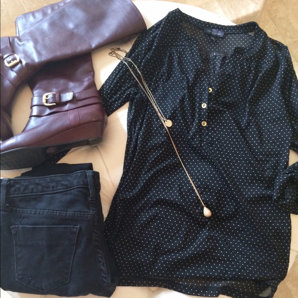 Limited polka dot top