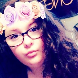 Meet your Posher, Jasmine