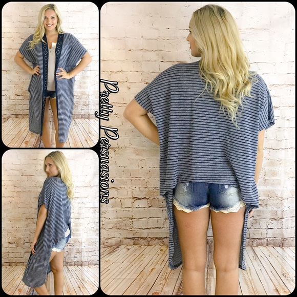 SALE‼️ Navy Draped Sides Striped Lace Trim Kimono - Picture 3 of 4