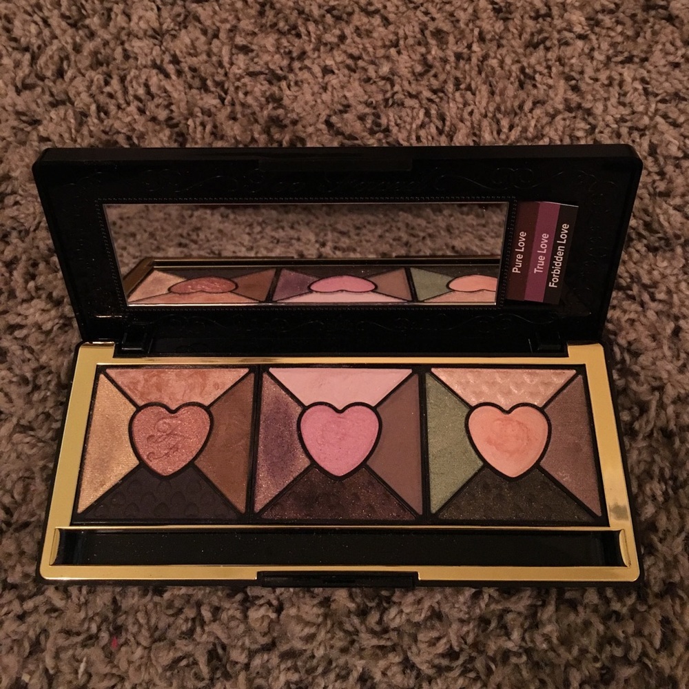 Too Faced Eyeshadow Palette