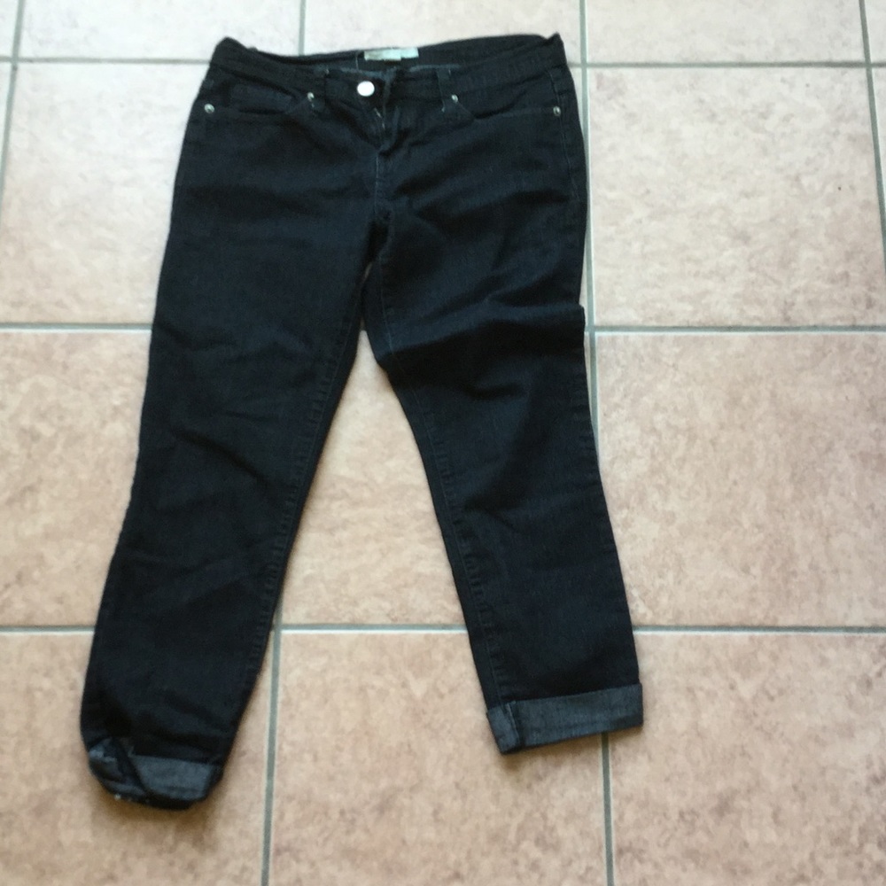 Barely worn forever 21 denim Capri