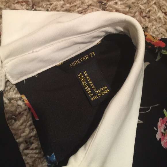 Floral collar dress - Picture 2 of 3