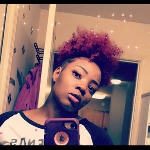 Meet your Posher, Janelle