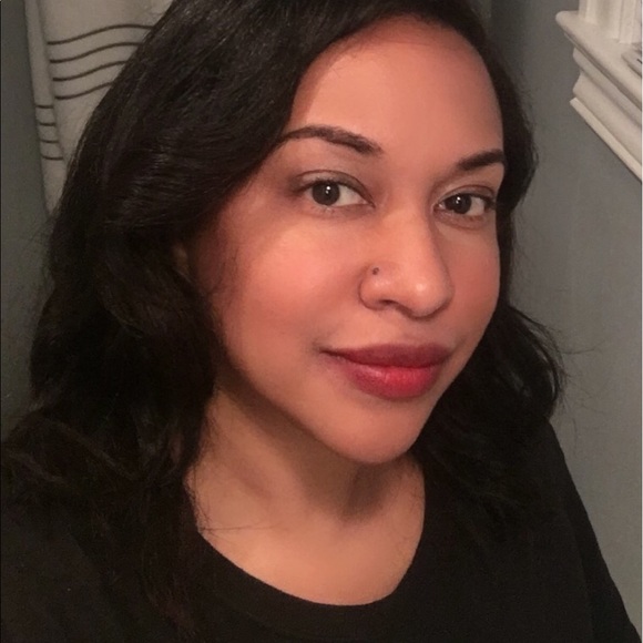Meet your Posher, Michelle - Picture 1 of 1