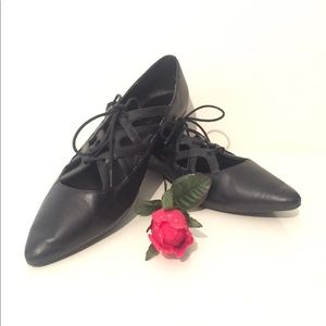 Pointy Lace-up Nine West Flats