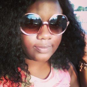 Meet your Posher, Feefee