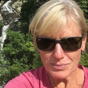 Meet your Posher, Eleanor