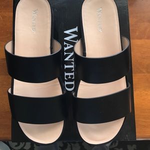 Wanted Black Flatform Sandals Size 7.5 NEVER WORN