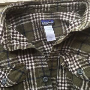 Patagonia Mens flannel shirt