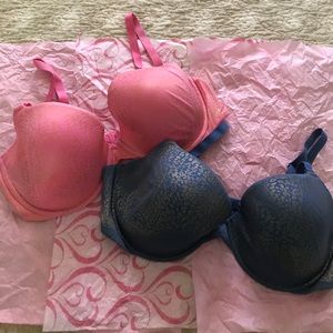 VS The Nakeds Bras
