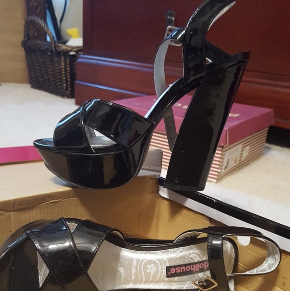 Shoes size 7 - Picture 4 of 5