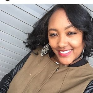 Meet your Posher, Keena